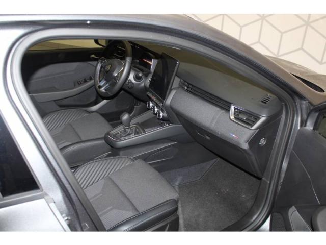 Renault Clio image 9