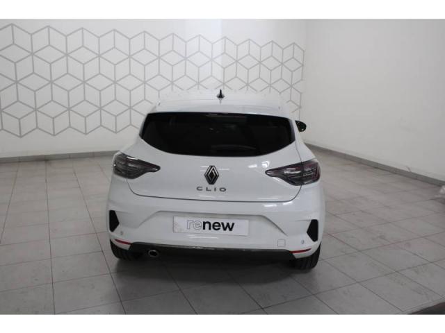 Renault Clio image 8