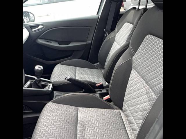 Renault Clio image 8