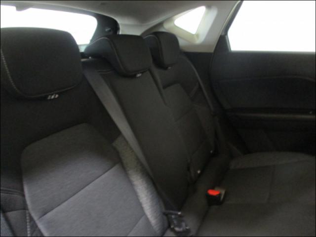 Renault Captur image 1