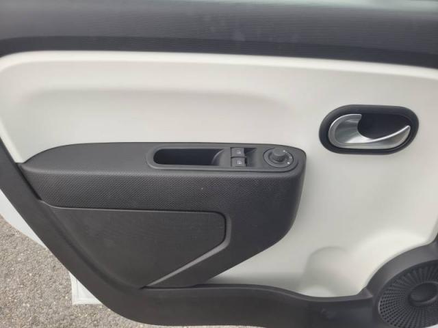 Renault Twingo image 8