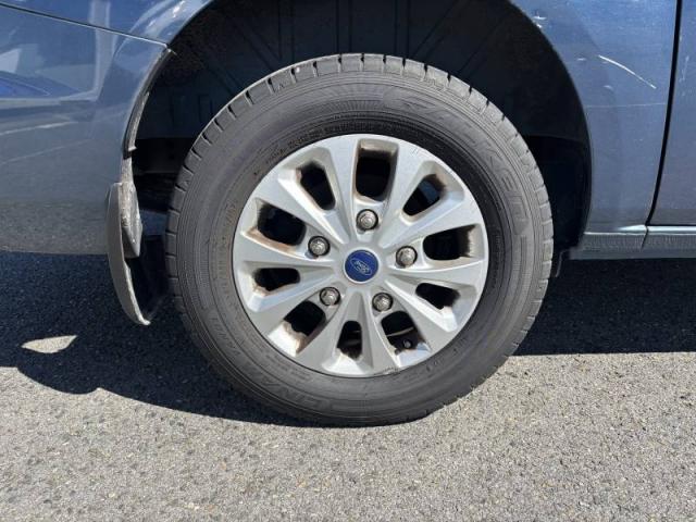 Ford Transit image 9
