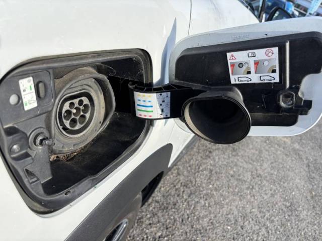 Renault Captur image 1