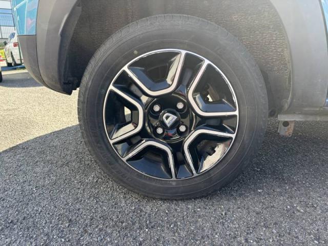 Dacia Spring image 2