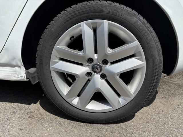 Renault Clio image 9
