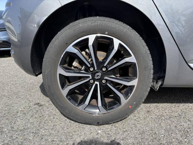 Renault Captur image 1