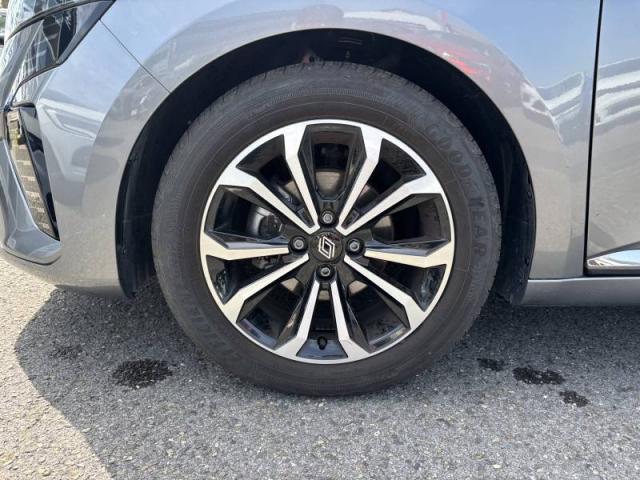 Renault Clio image 8