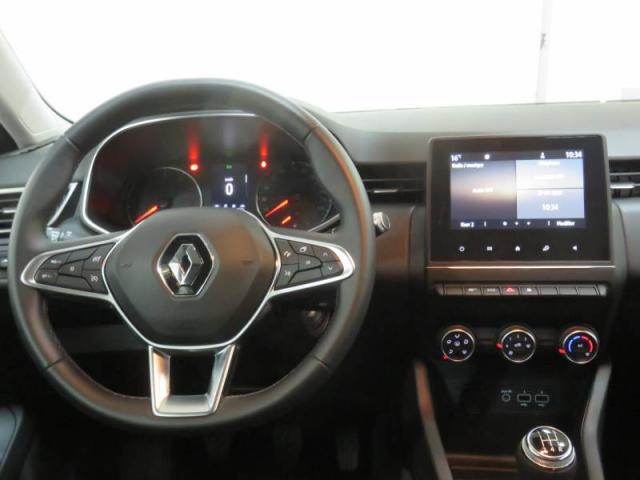 Renault Clio image 8