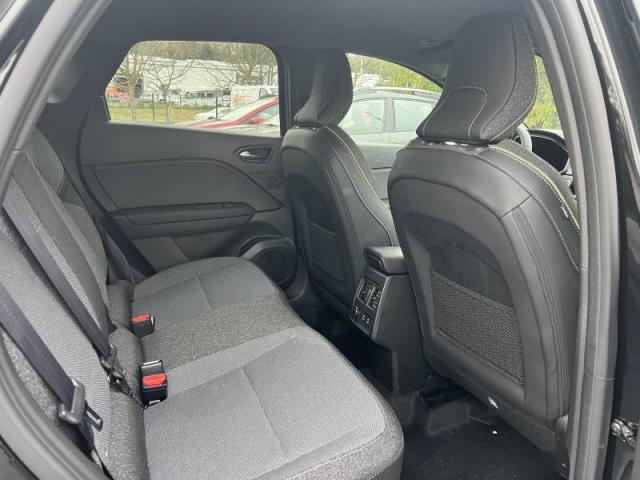 Renault Captur image 2