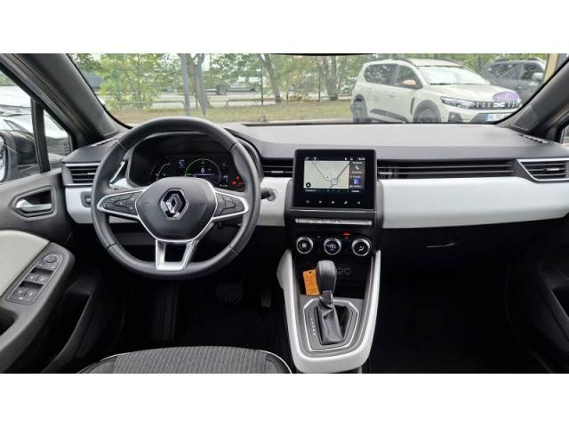 Renault Clio image 2
