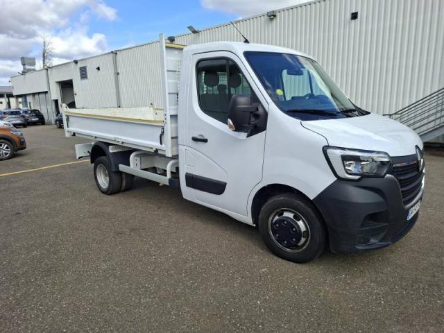 Renault Master image 2