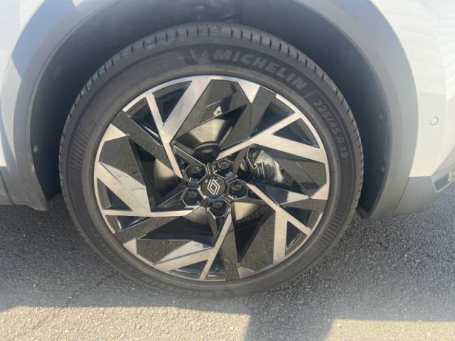 Renault Captur image 6