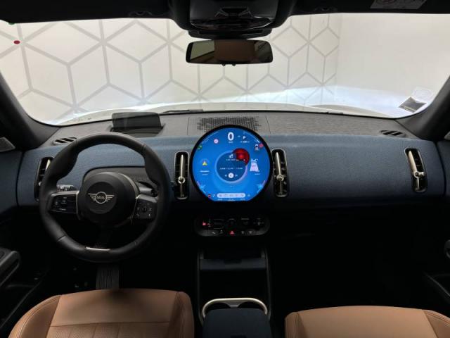 Mini Countryman image 2