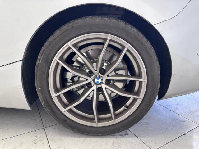 Bmw Z4 image 6