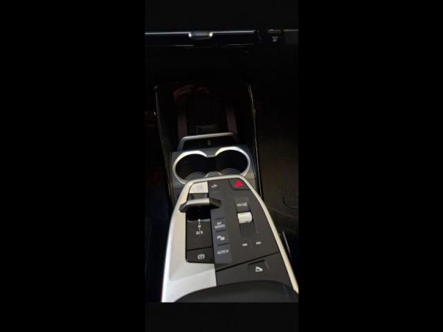 Bmw X1 image 2