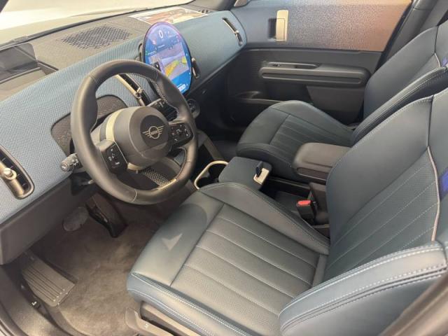 Mini Countryman image 6