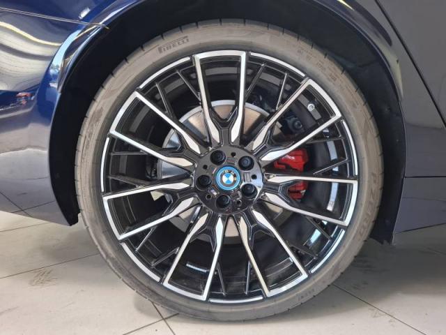 Bmw I4 image 3