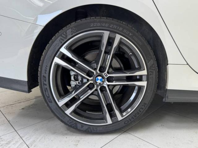 Bmw Serie 2 image 9