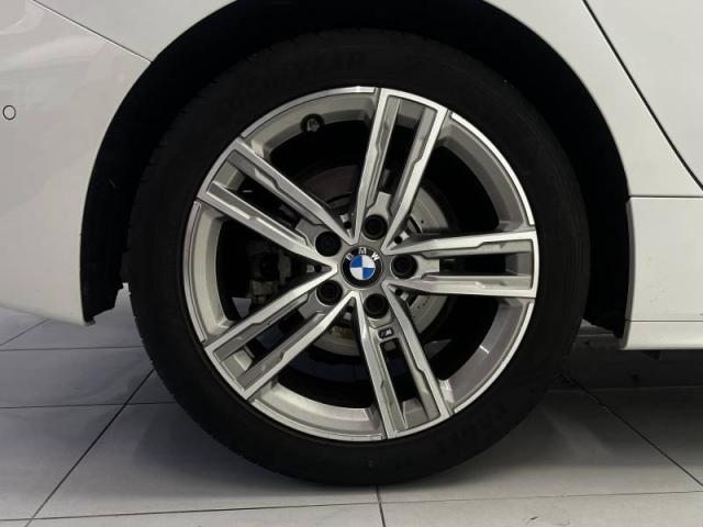 Bmw Série 1 image 2