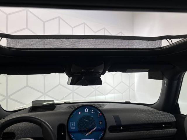 Mini Cooper image 6