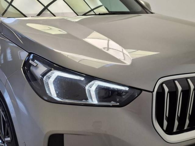 Bmw X1 image 2