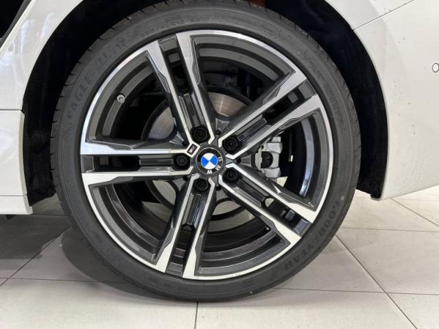 Bmw Série 1 image 9