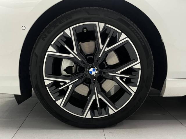 Bmw Série 1 image 6