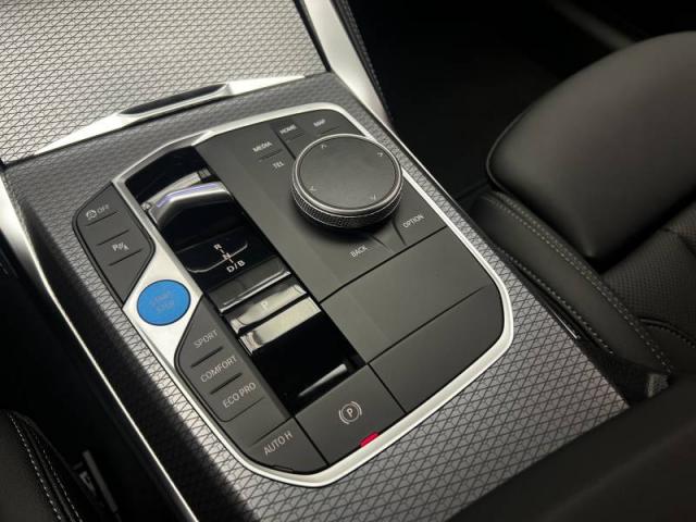 Bmw I4 image 3