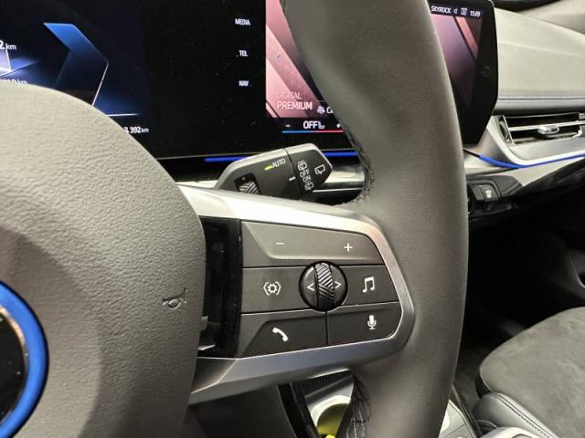Bmw X1 image 1
