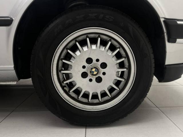 Bmw Série 3 image 1