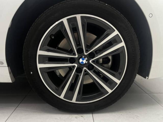 Bmw Série 1 image 9