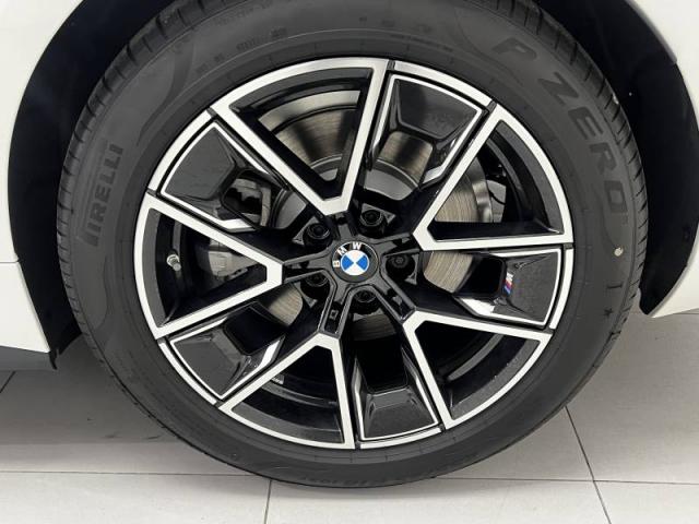 Bmw I4 image 7