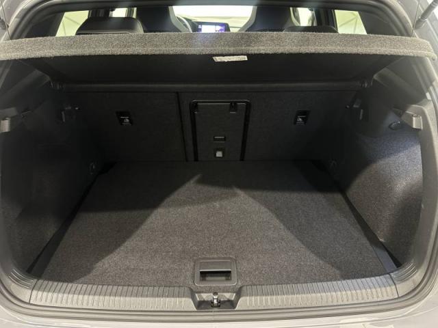 Volkswagen Golf image 4