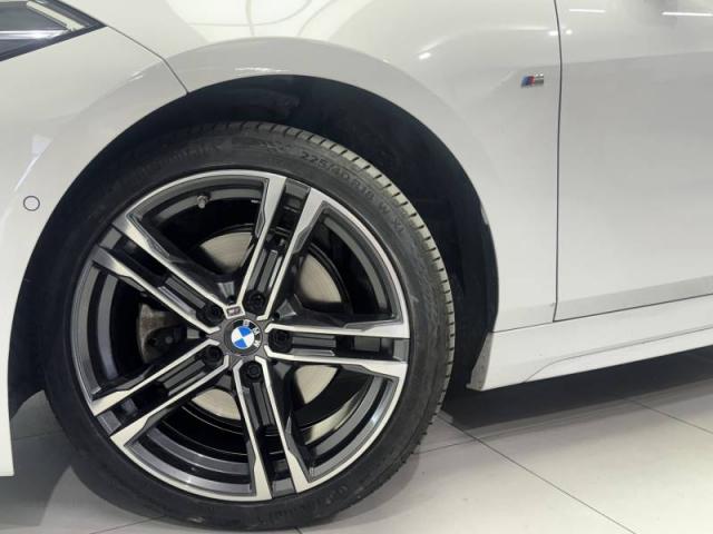 Bmw Série 1 image 9