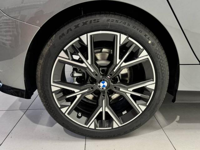 Bmw Série 1 image 7