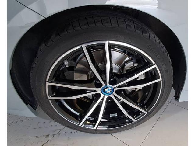 Bmw Série 3 image 1