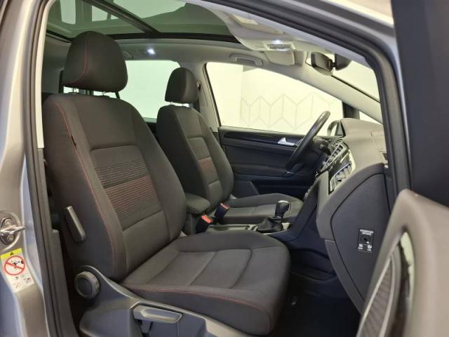 Volkswagen Golf Sportsvan image 6