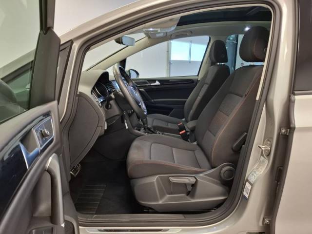 Volkswagen Golf Sportsvan image 3