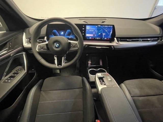 Bmw X1 image 2
