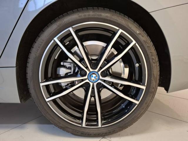 Bmw Série 3 image 2
