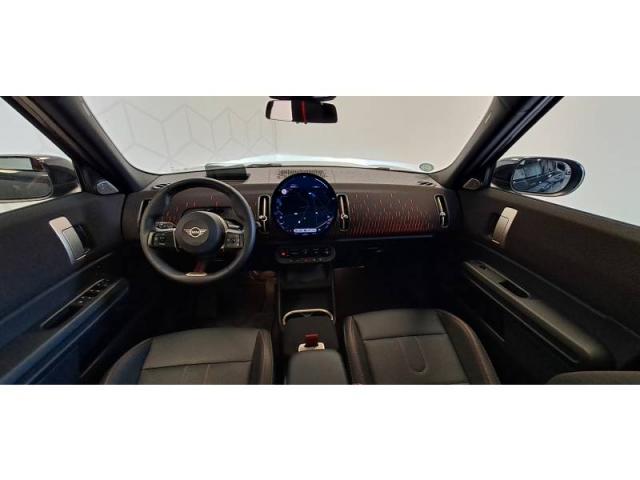 Mini Countryman image 2