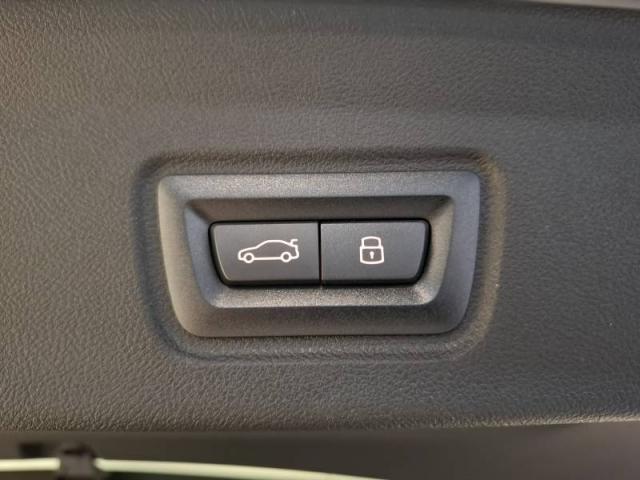 Bmw I4 image 3
