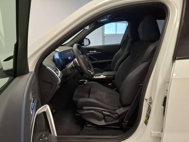 Bmw X1 image 2