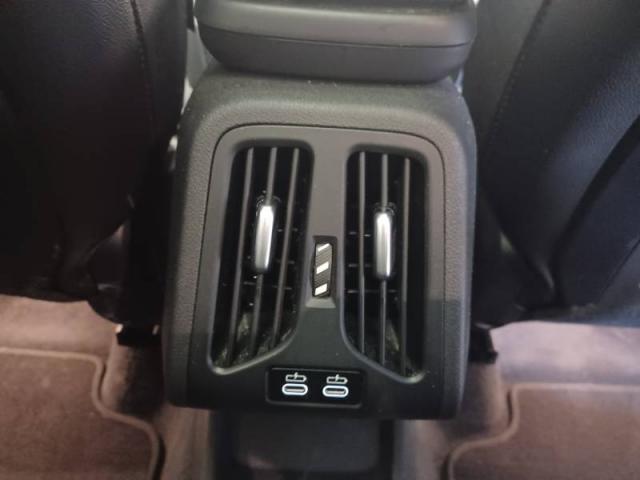 Bmw X1 image 8