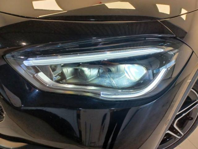 Mercedes Benz Gla image 9