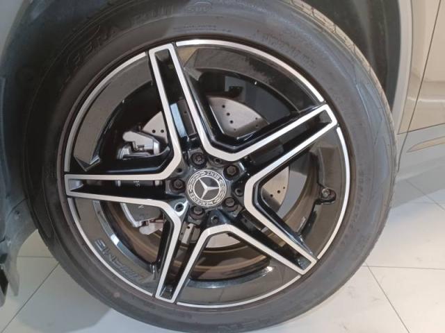 Mercedes Benz Gla image 6