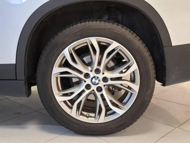 Bmw X1 image 2