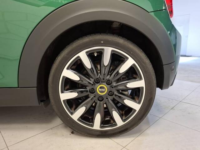 Mini Mini image 3