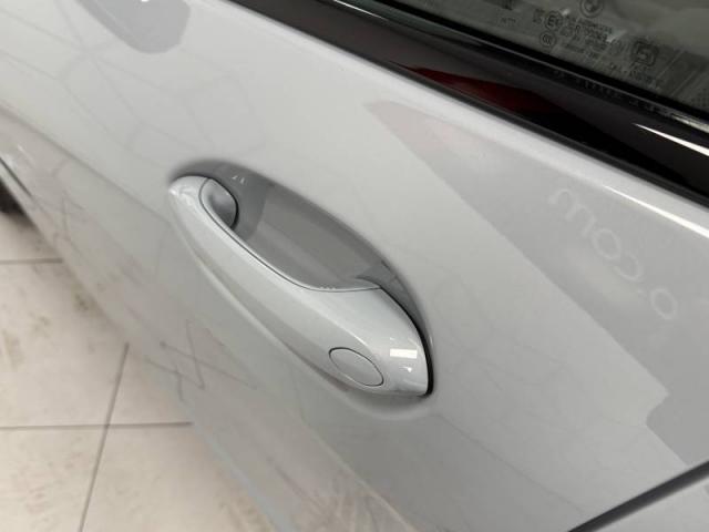 Bmw Serie 2 image 7