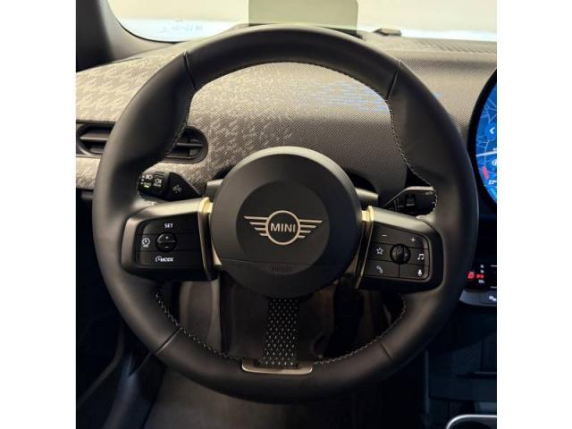 Mini Cooper image 2